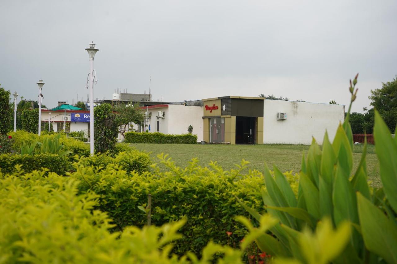Farm Green View Resort Orchha Dış mekan fotoğraf